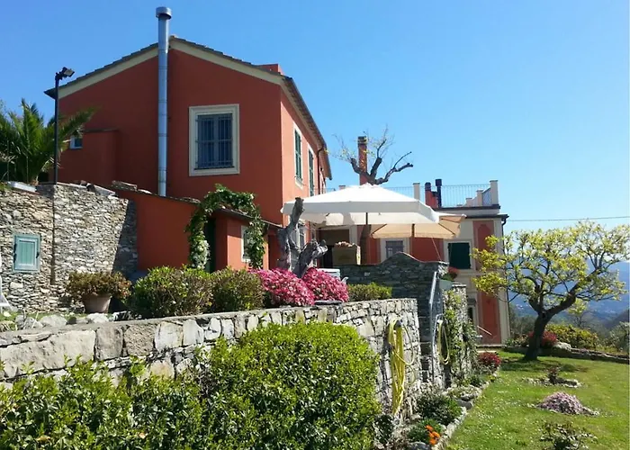 Rosso Su Portofino Chiavari